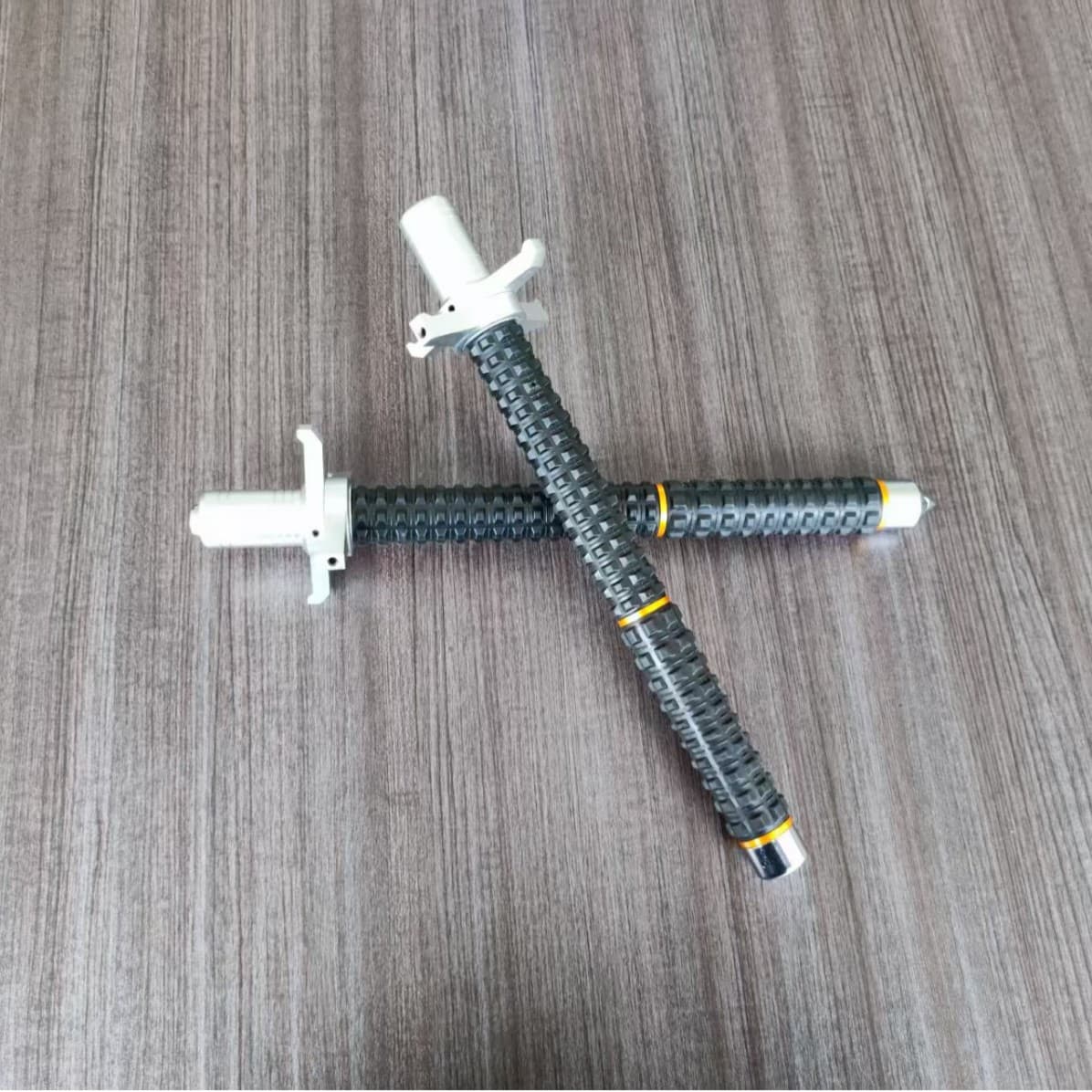Self-Defense Handguard Baton Telescopic Friction Lock Baton Alloy Steel Handguard Blocking Baton Self-Defense Telescopic Three-Section Staff