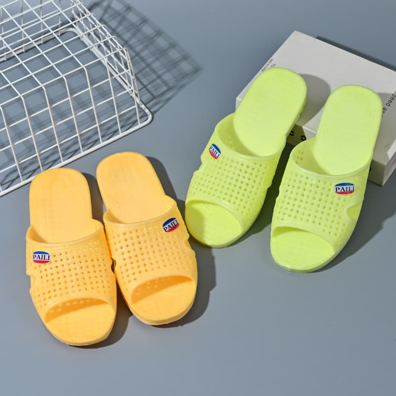 2025 Bestseller Men's Slippers Casual Fashion Flat Soft Sole Anti-Slip Durable Retro Vintage One-Strap Sandals for Men