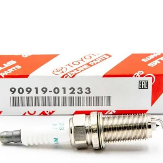 90919-01233 is suitable for Toyota Highlander Camry Lexus iridium spark plug SK16HR11