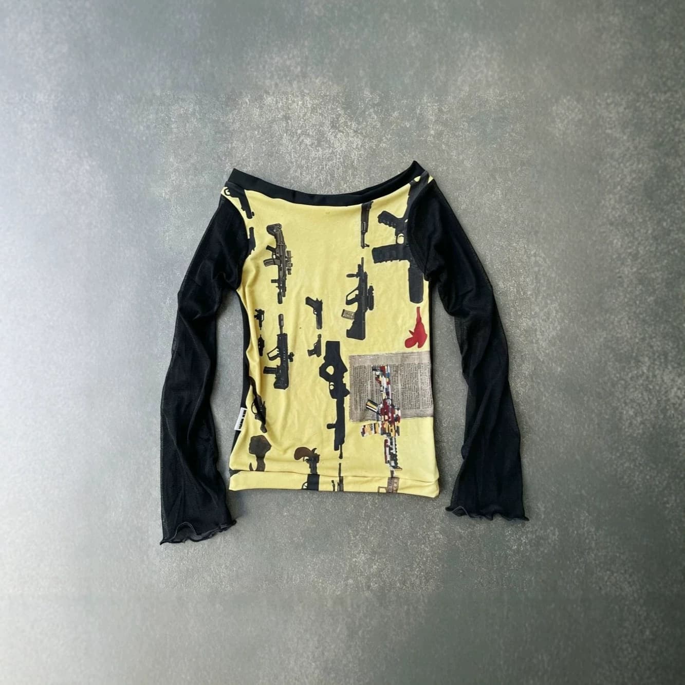 Color-Block Long Sleeve Top Retro Weapon Full Print Off-Shoulder Black Mesh Ruffled Slim Fit Crop Top