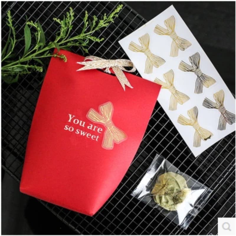 Golden bow bronzing transparent sealing stickers Nougat biscuits egg yolk cake gift box decorative stickers 6 pieces