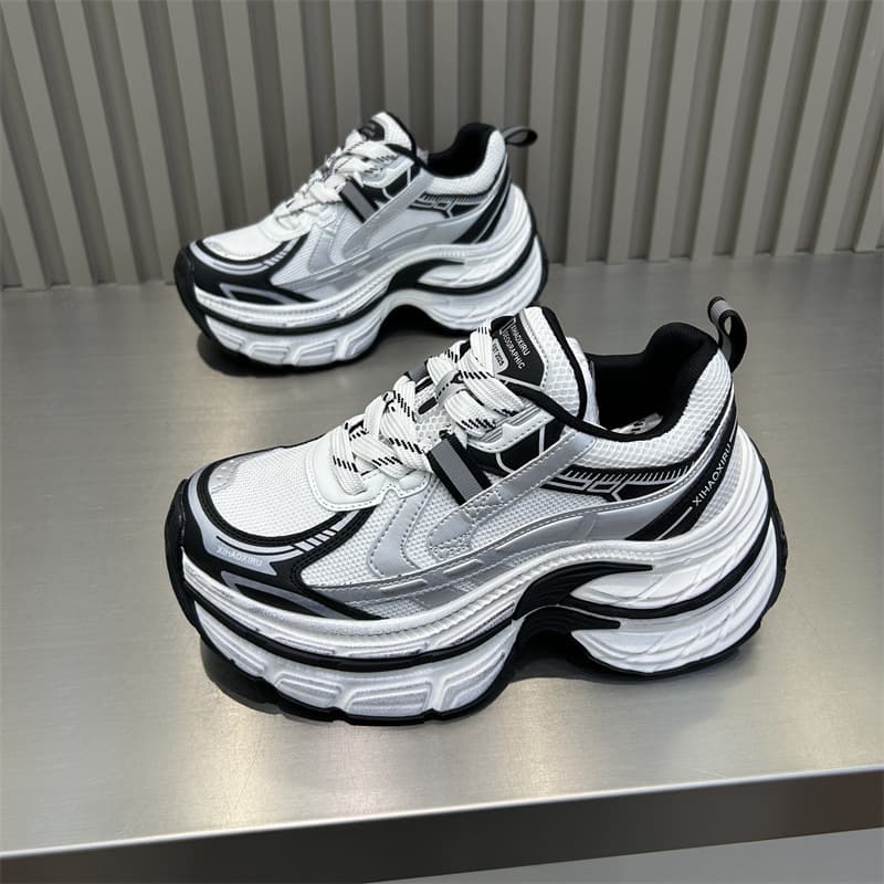 Hong Kong platform thick-soled round-toe dad shoes for women 2025 summer new style old-fashioned casual sports shoes for small people