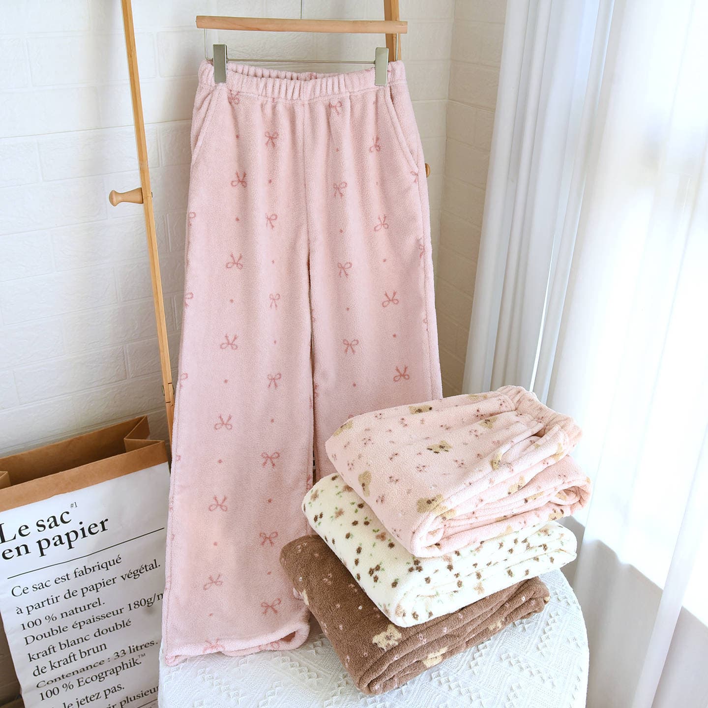 Sweet Floral Fleece Women's Sleep Pants, Winter Thickened Long Pants, Straight-Leg Warm Pants, Home Flannel Loose Fit