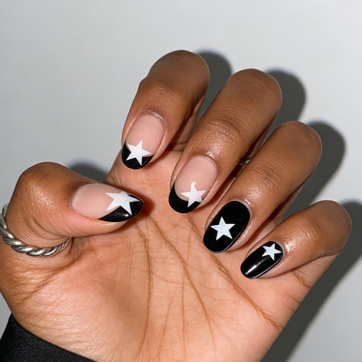 Cross-Border Hot Selling Nails European and American Sweet Cool Black Classic French White Star Short Square Round Wearable Nails Wholesale