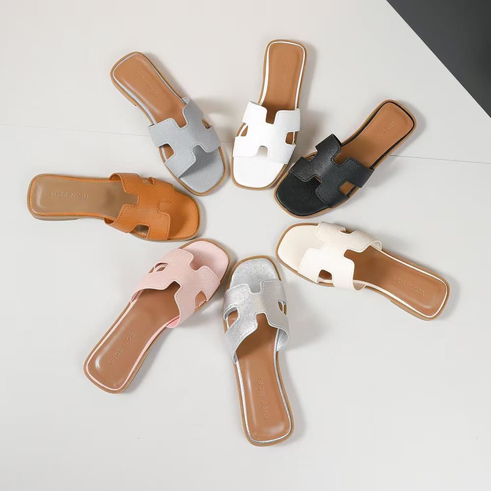 Cross-border 2026H type flat slippers for women to wear on the beach, Korean version, versatile, comfortable and non-slip, cross-border hot style