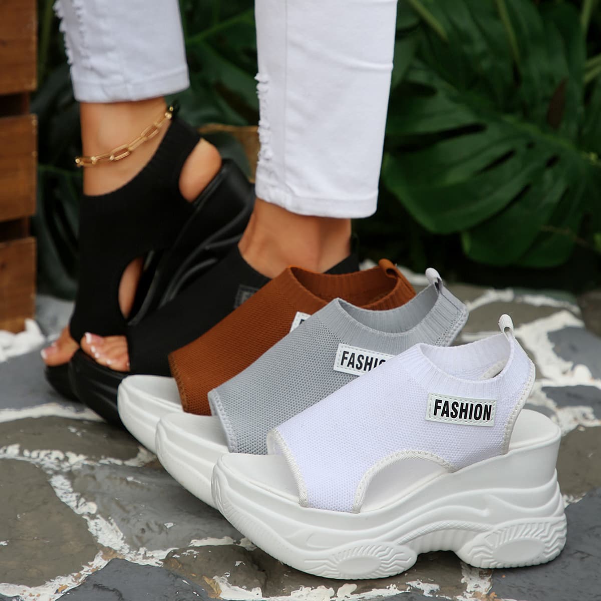 Women's Plus Size Sandals 2026 New Summer Thick Sole Peep Toe Wedge Heel European and American Style Outdoor Plus Size Sandals