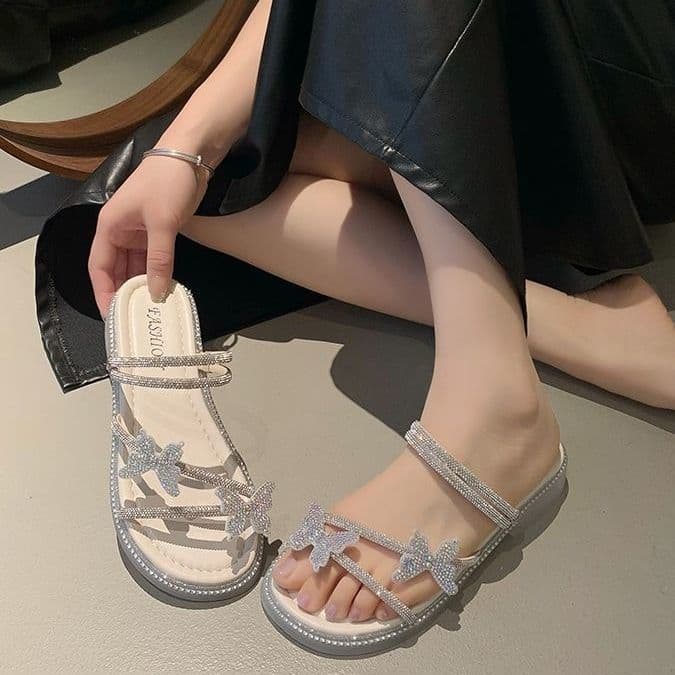 French Slippers for Women's Summer Outer Wear 2025 New Butterfly Rhinestone Decorated Slip-Ons Fairy Style Beach Two-Wear Sandals