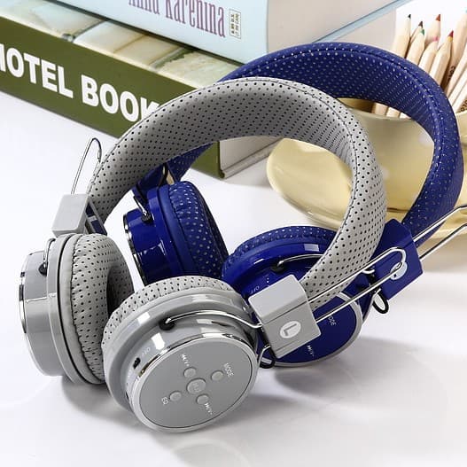 Cross-Border Over-Ear Bluetooth Headset ST5/B05 Sports Bluetooth Headset Wireless Mobile Phone Call Bluetooth Headset Factory