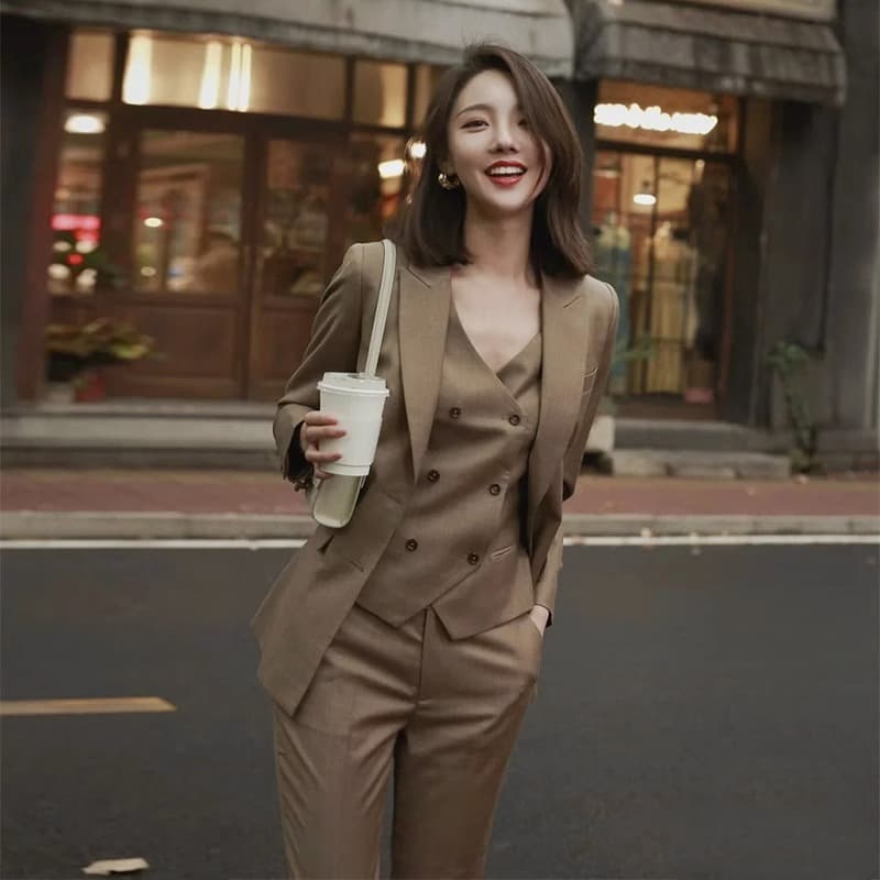 Professional Women's Suit Set, Elegant and Capable Fashion Business Formal Suit, Office Wear for Formal Occasions, Blazer