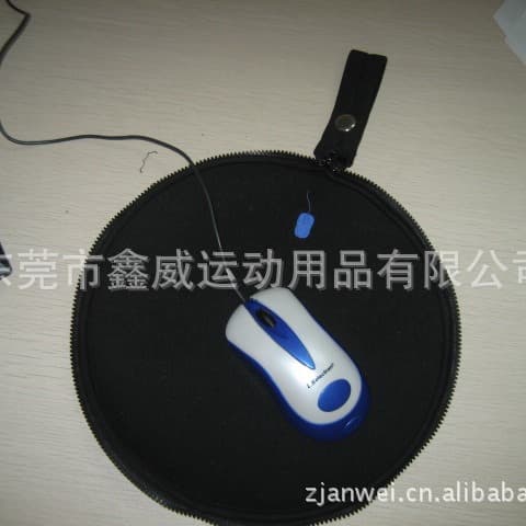 Manufacturer produces and customizes diving material mouse pads that are wear-resistant, pressure-resistant, and shockproof.