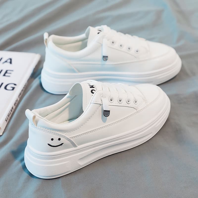 Women's Casual Thick Bottom Sneakers Spring Summer Versatile Student Shoes Comfortable Breathable Leather Padded Collar