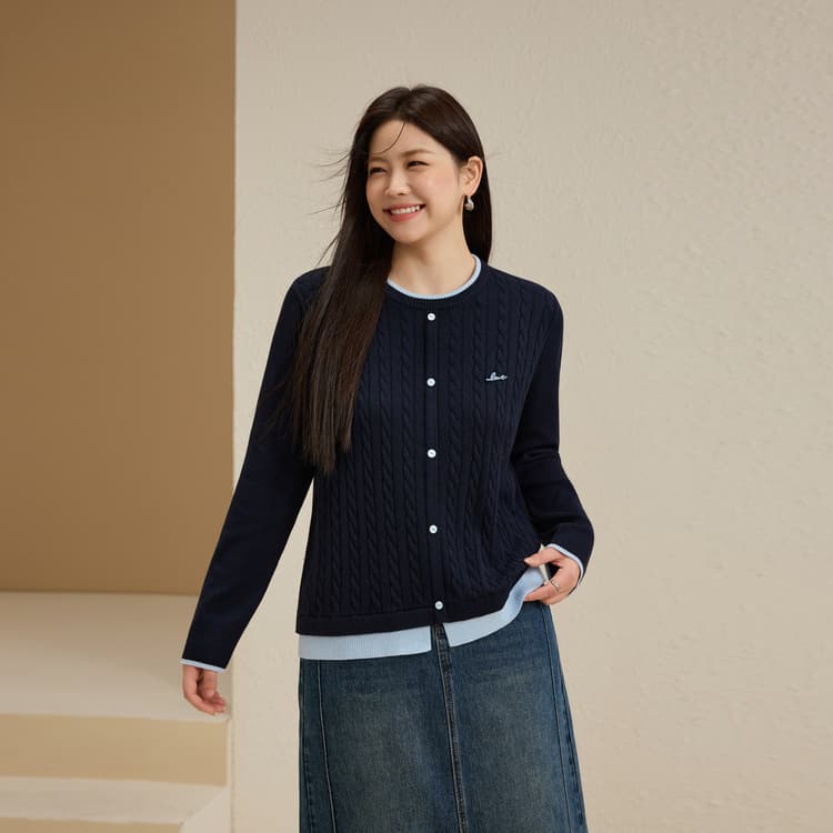 【Youthful Color-Blocking Versatile Knit Sweater】Xianlixiu Plus Size Women's Korean-Style Gentle Top, New Autumn Style for Curvy Girls