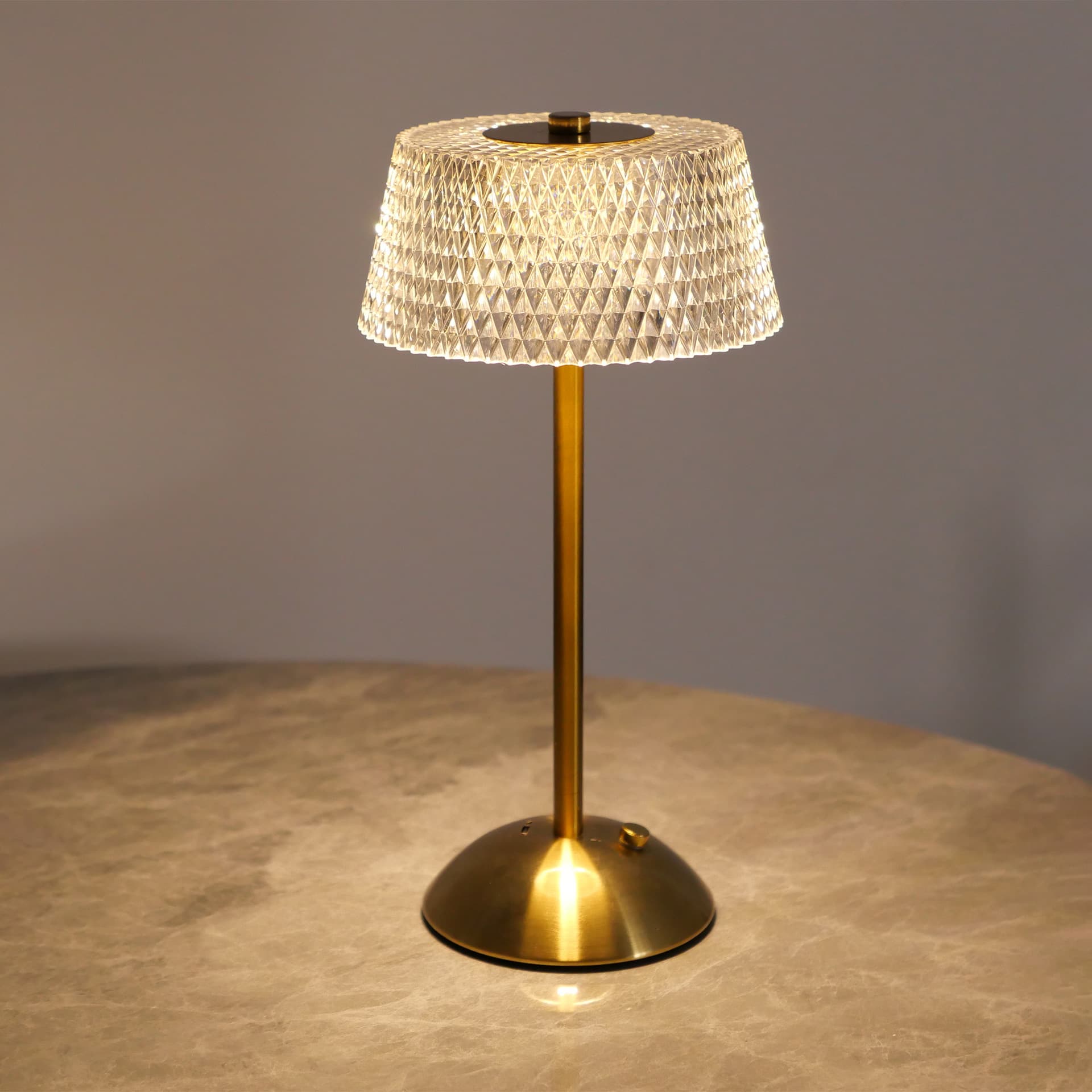 Cross-border Nordic LED Metal Table Lamp Retro Decorative Atmosphere Light Bar European Bedroom Luxury Wholesale Ambient Lamp