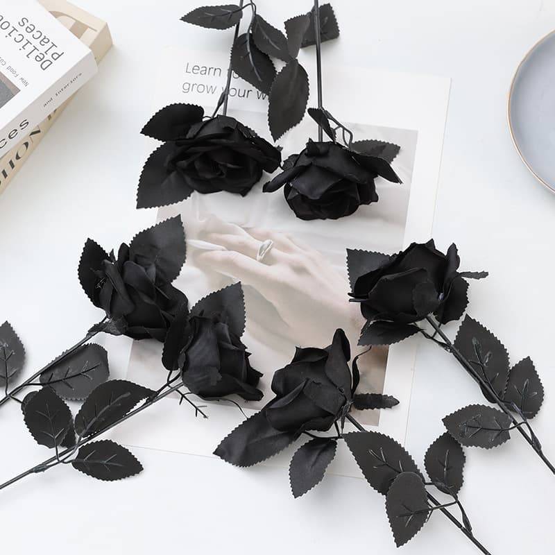 Cross-border Single Stem Black Artificial Rose Bouquet, Gothic Dark Style for Halloween/Easter Parties