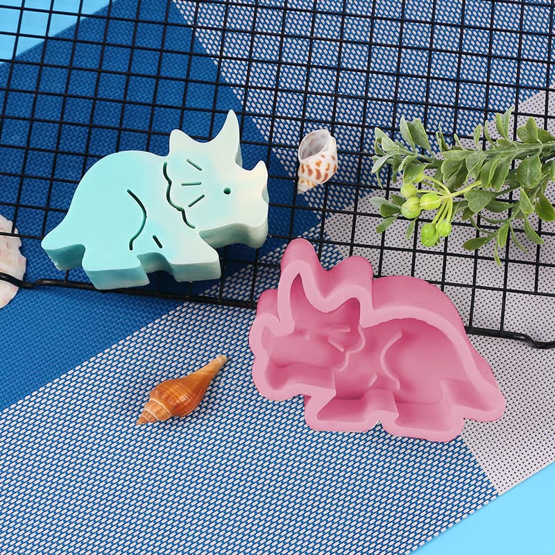 Lifelike Cute 3D Animal Dinosaur Giraffe Frog Silicone Mold DIY Cartoon Cake Fondant Candle Mold