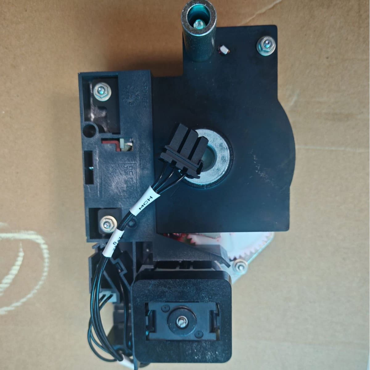 MTZ2/3 Energy Storage Motor 24/30V DC Order Number: LV847888SP