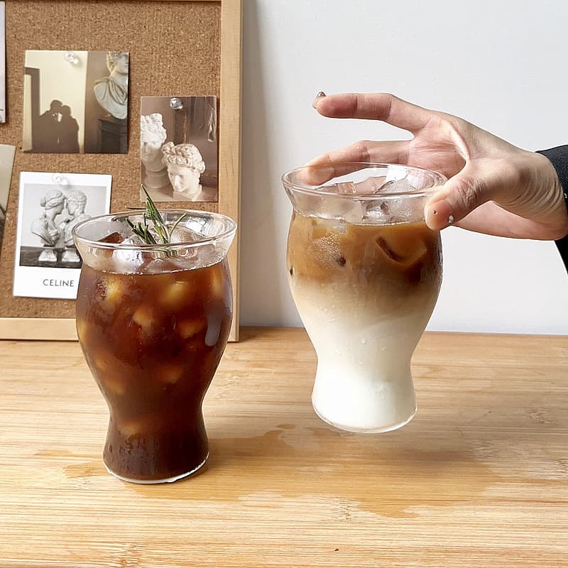 Beer Mug, Wide-Mouth Cold Drink Cup, Suitable for Iced Coffee, Soda, and Sparkling Drinks, Wide-Mouth Waist-Shaped High Borosilicate Glass Cup