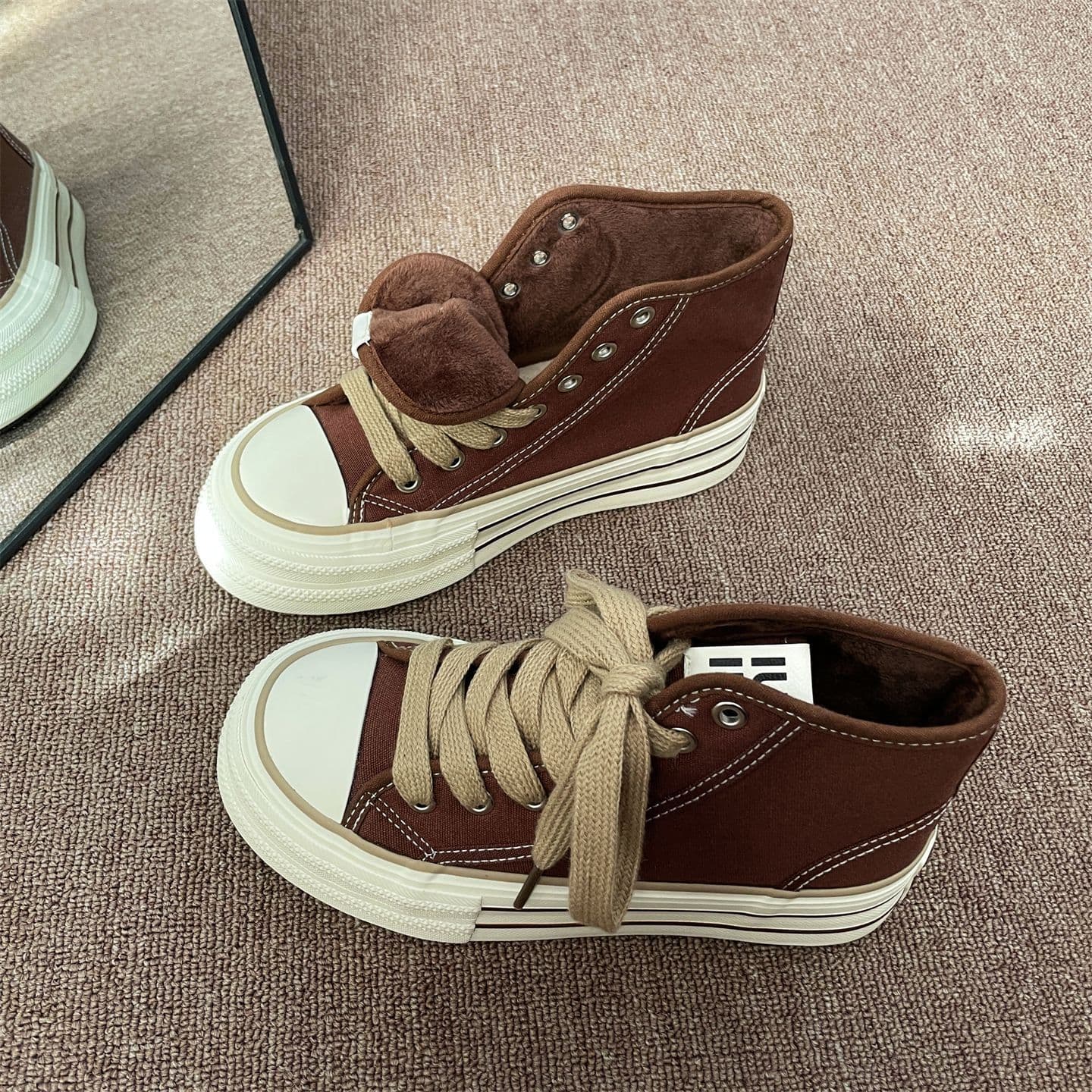 Winter Fleece-Lined New Dopamine Women's Shoes Thick Sole Casual Shoes Niche Versatile Chic High-Top Canvas Sneakers