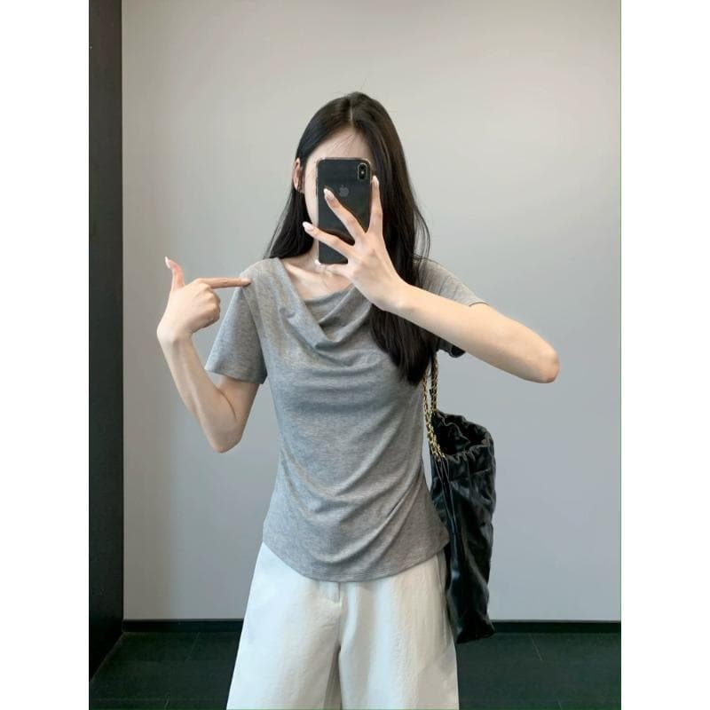 Versatile Slimming ~ Cool Simple Slimming Soft Elegant Draped Neck Fitted Shoulder Short-Sleeve T-Shirt 26 Summer H071505