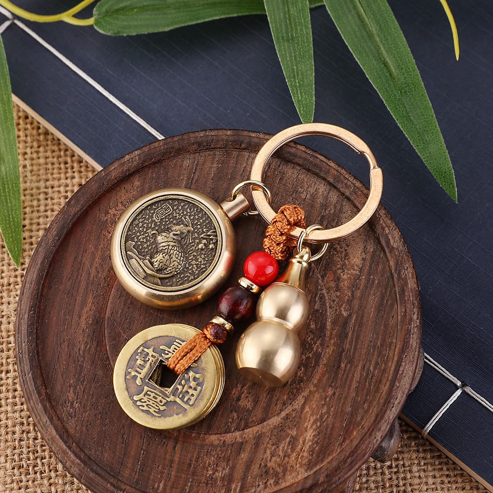 Brass Twelve Zodiac Rotating Wealth and Treasure Hand Piece, Hollow Cinnabar Gourd Car Pendant Keychain Wholesale