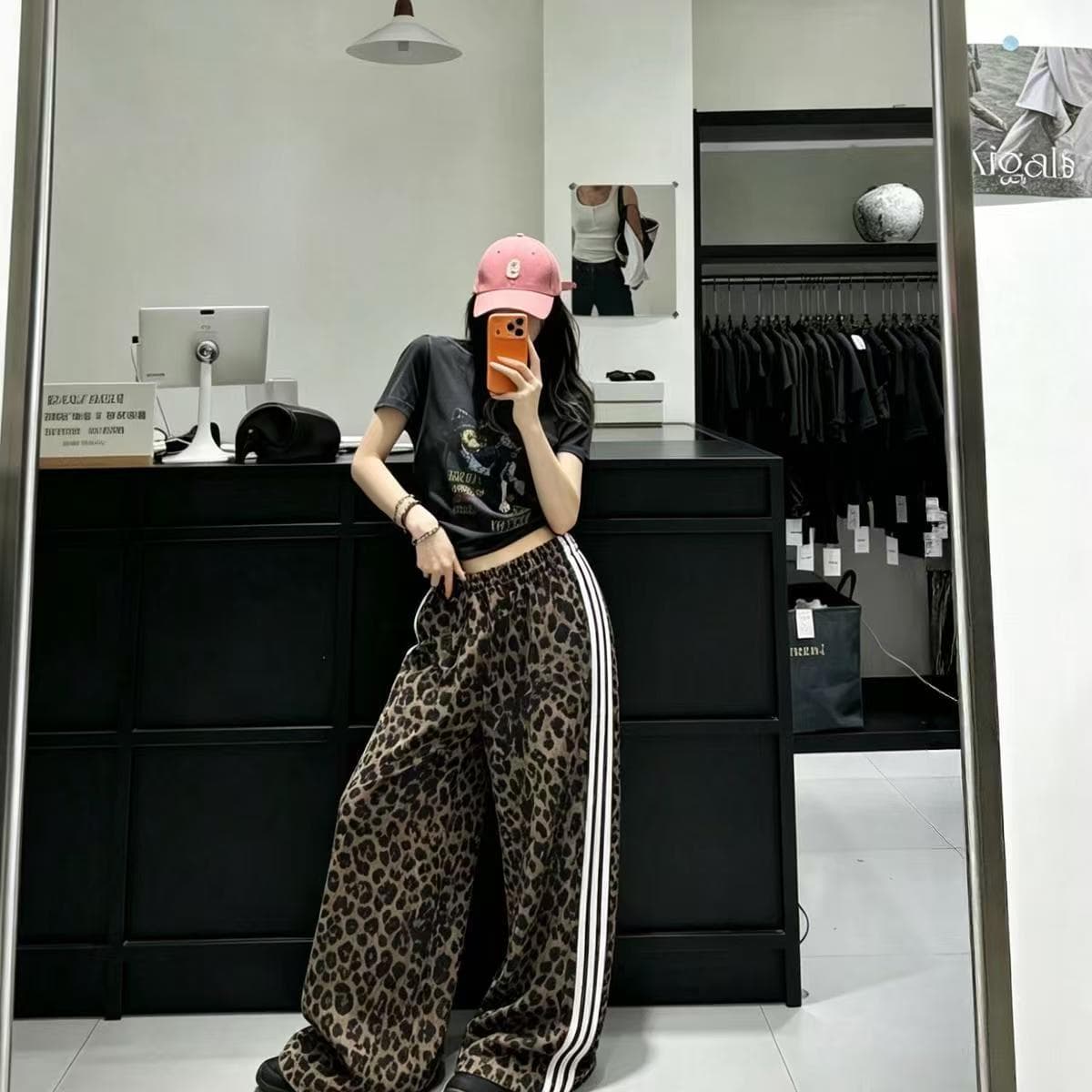 Three Stripes Unisex Leopard Print 2025 Autumn New Loose Straight Leg Pants Coffee Color Woolen Trousers