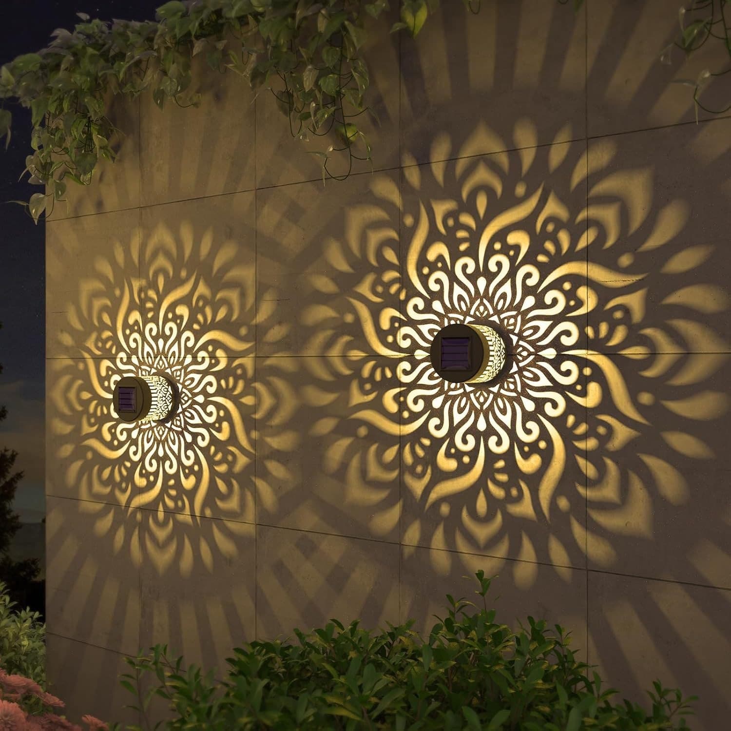 Popular solar outdoor wall lamp waterproof spotlight mandala pattern induction garden lamp villa iron wall hanging lamp