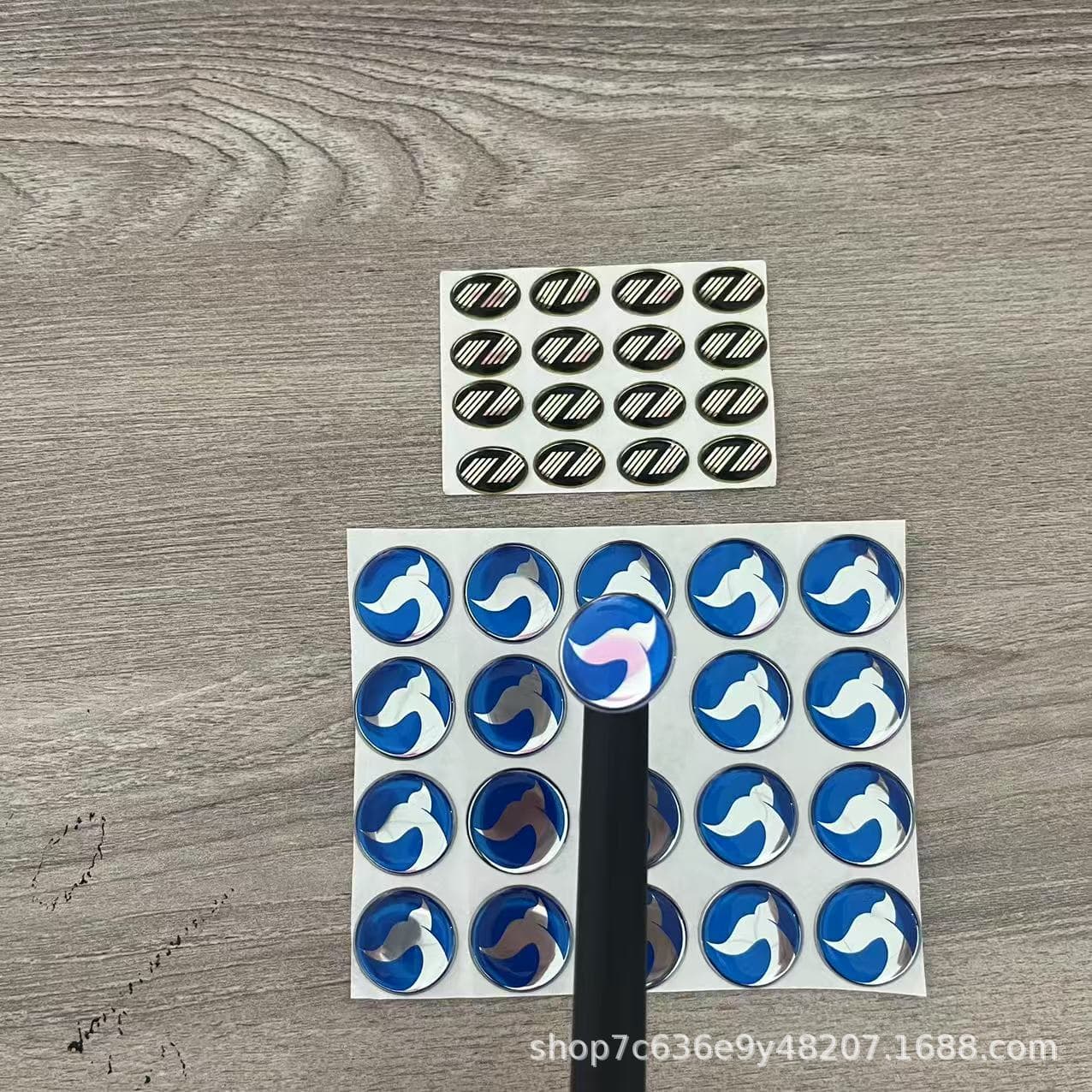 High-transparency yellowing-resistant PVC crystal drip glue 3D effect drip molding labels, waterproof and moisture-proof, direct supply from samples