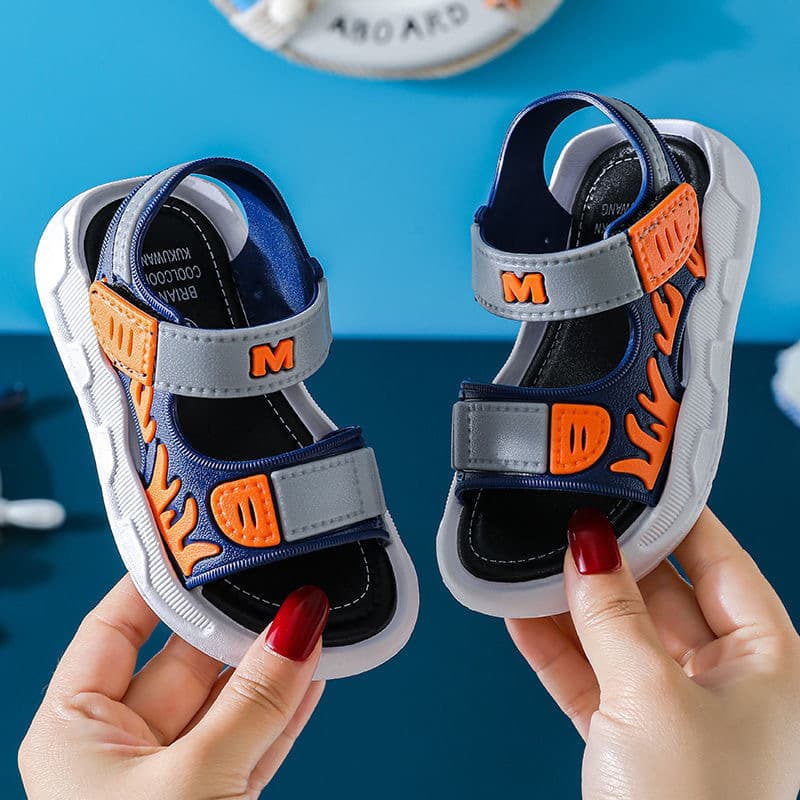 Boys' Sandals 2025 New Summer Soft Non-Slip Beach Shoes for Toddlers and Kids