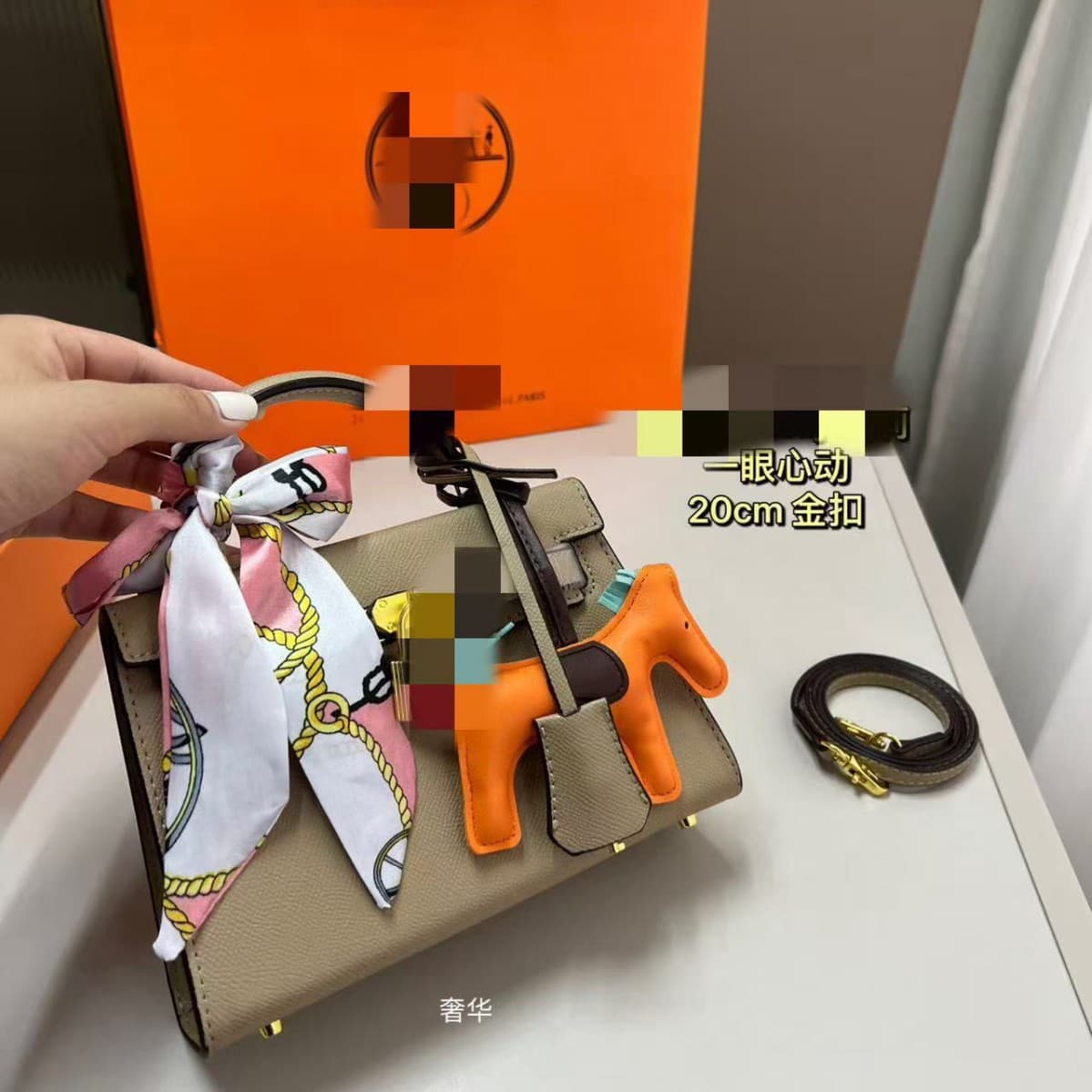2025 new classic versatile suit portable shoulder crossbody women's bag