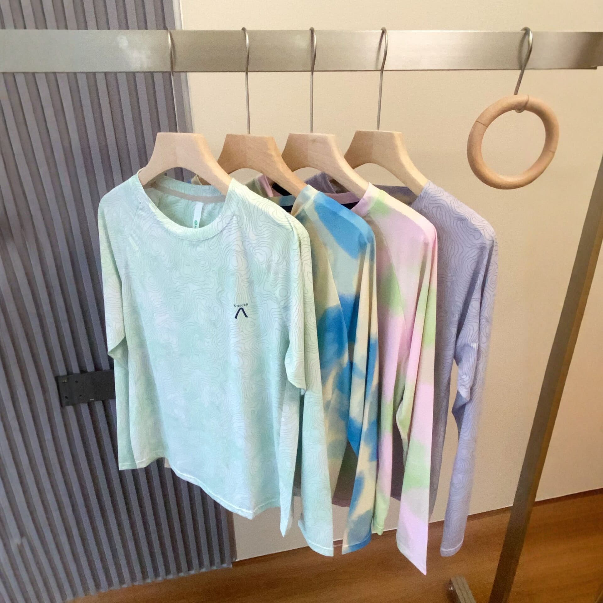 Outdoor Mountain Style! New Summer Gradient Dye Quick-Dry Long-Sleeve T-Shirt for Women, Loose Sun-Protective Top with Round Neck, Trendy