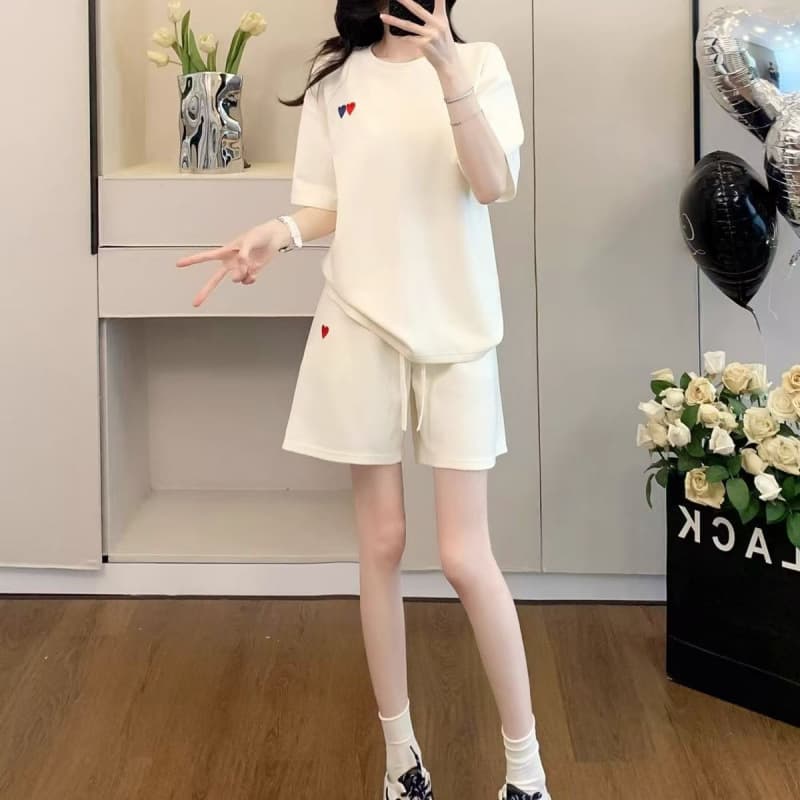 2026 New Sportswear Set T-Shirt and Shorts Set Women's Summer Short Sleeve Two-Piece Trendy