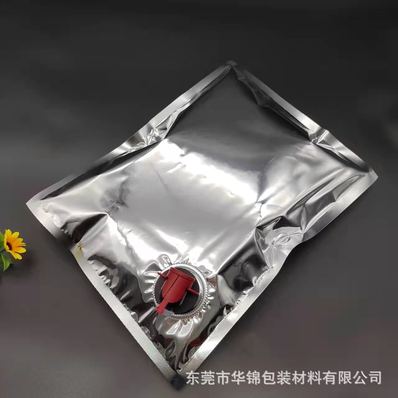 Source manufacturer, in stock 1L, 3L, 5L, 10L, 20L light-proof aluminized butterfly valve faucet liquid box inner bag (BIB bag).