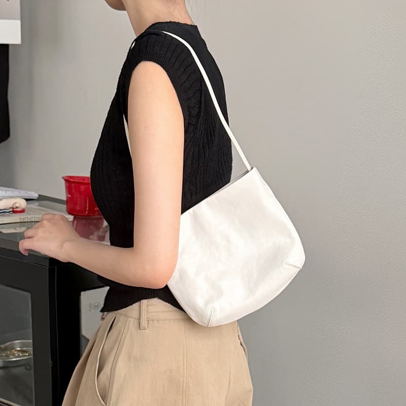 Bucket Bag Underarm Bag Women 2026 New Minimalist Casual Commute Shoulder Tote Genuine Leather Flat Small Bag