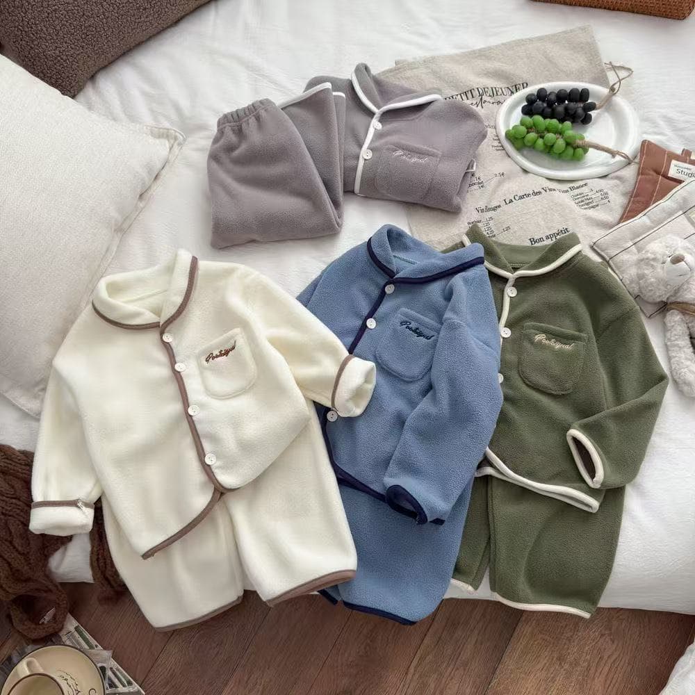 Autumn and winter plus velvet boys' new style girls and children's pajamas with lapels and thickened home clothes suits warm double-sided velvet pajamas
