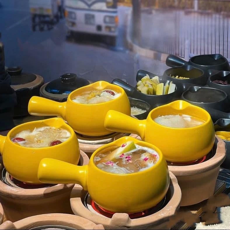 Stove-top Roasted Pear Pot, Commercial Sugar Stand, Sand Pot Charcoal Stove, Ceramic Milk Pot, Suitable for Open Flame Soup and Stew