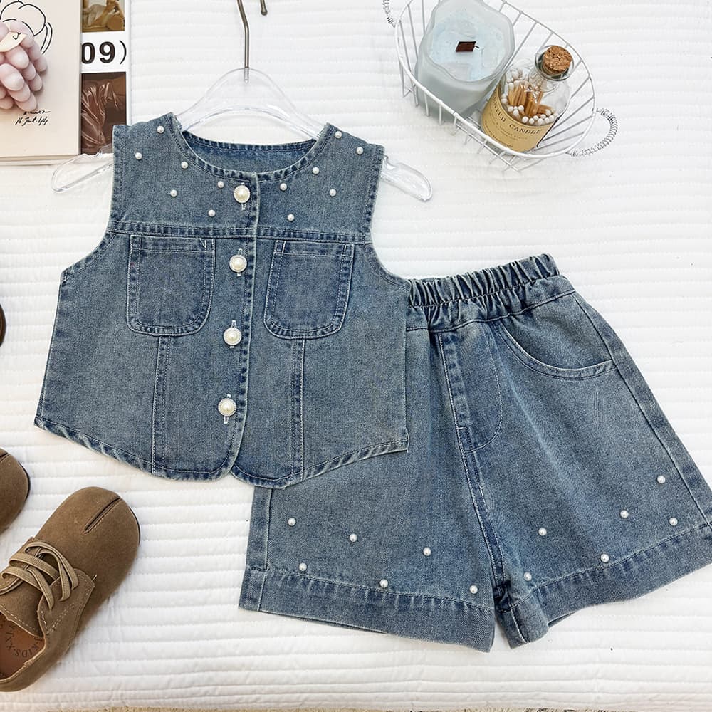 Girls Round Neck Pearl Button Beaded Denim Vest Set Summer 2026 Elastic Waist Wide Leg Shorts Two-Piece Set
