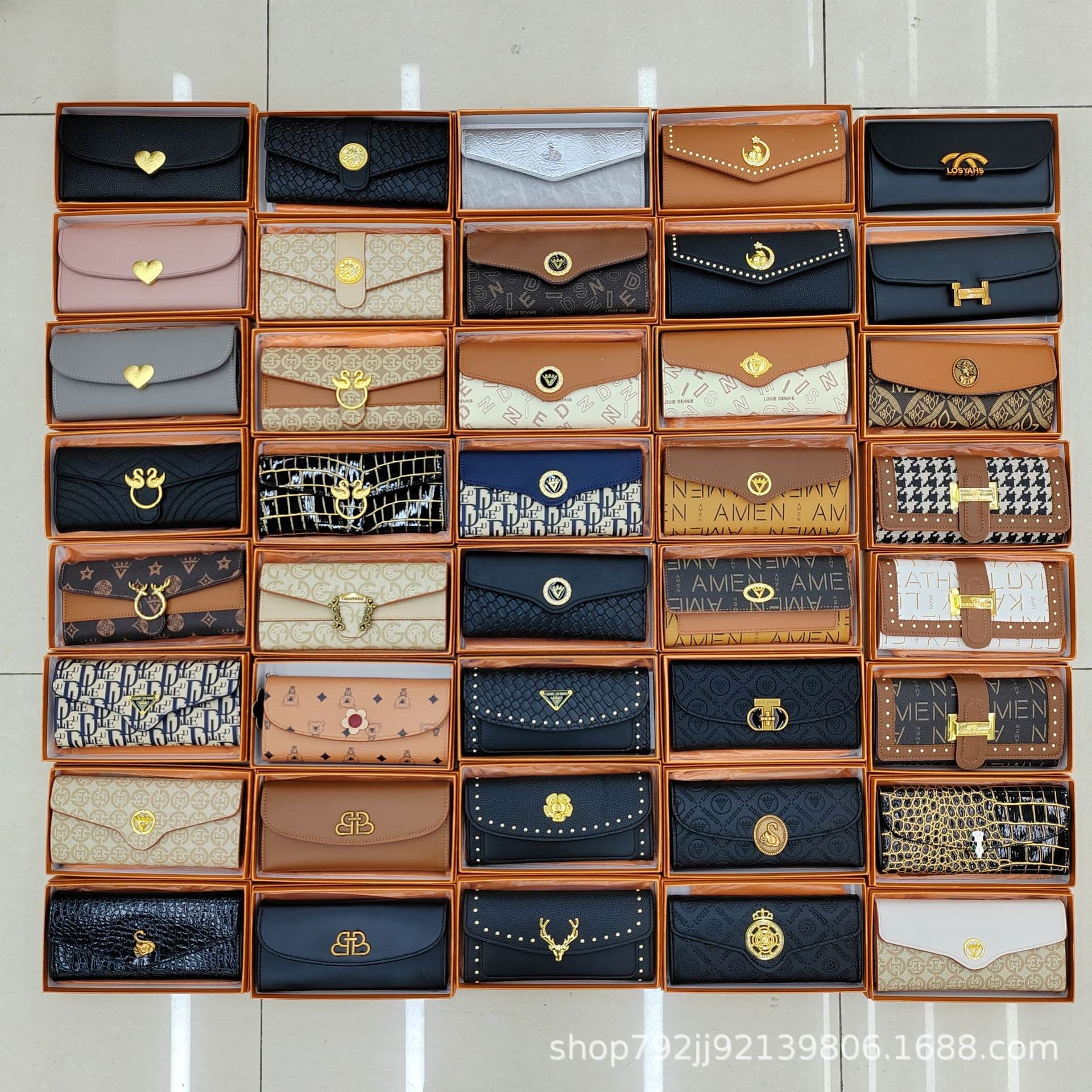 New Women's Long Wallet in Mixed Batch Gift Box