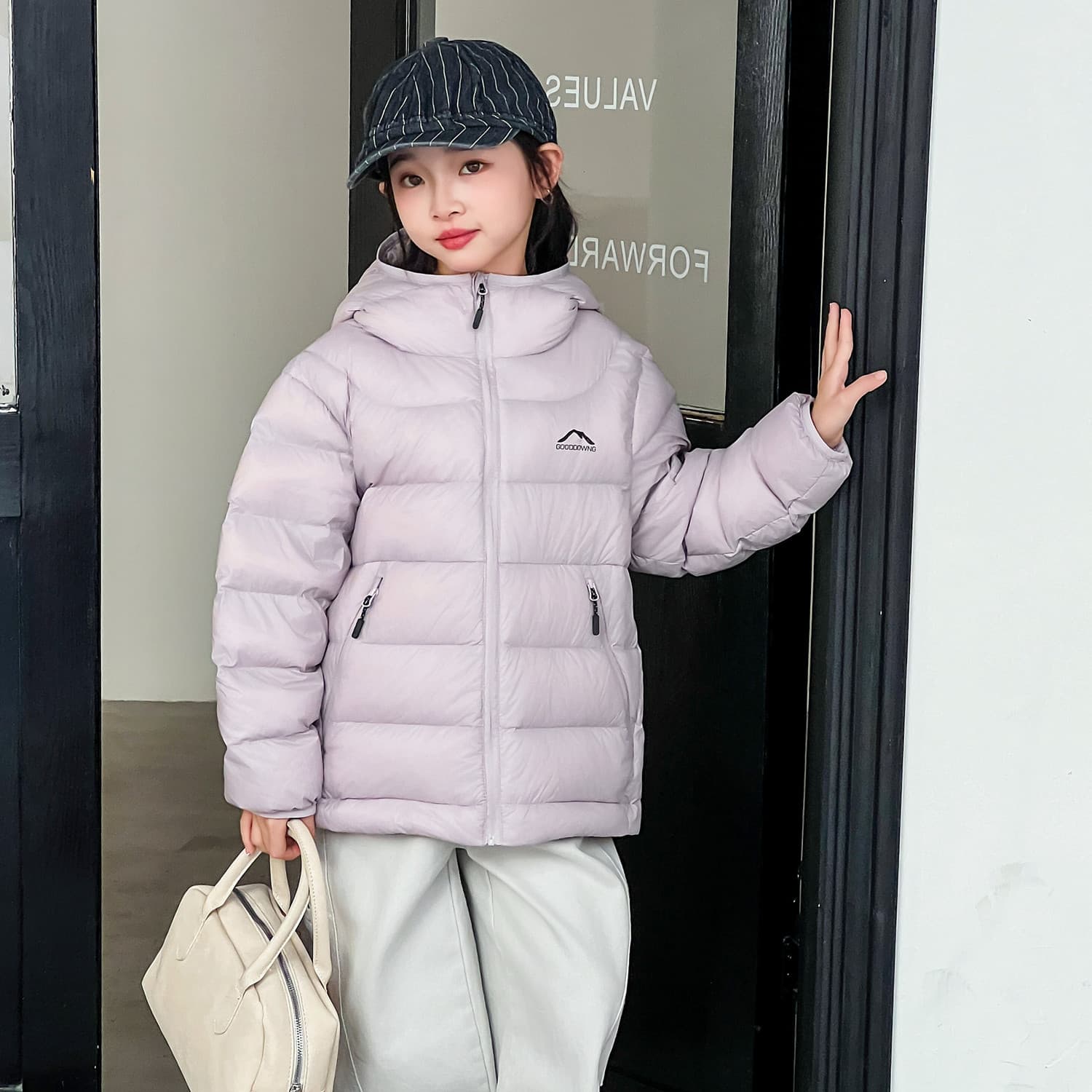2025 Autumn Winter New 90% White Duck Down Lightweight Children's Short Down Jacket Hooded Ultra-light Soft Boys and Girls Coat