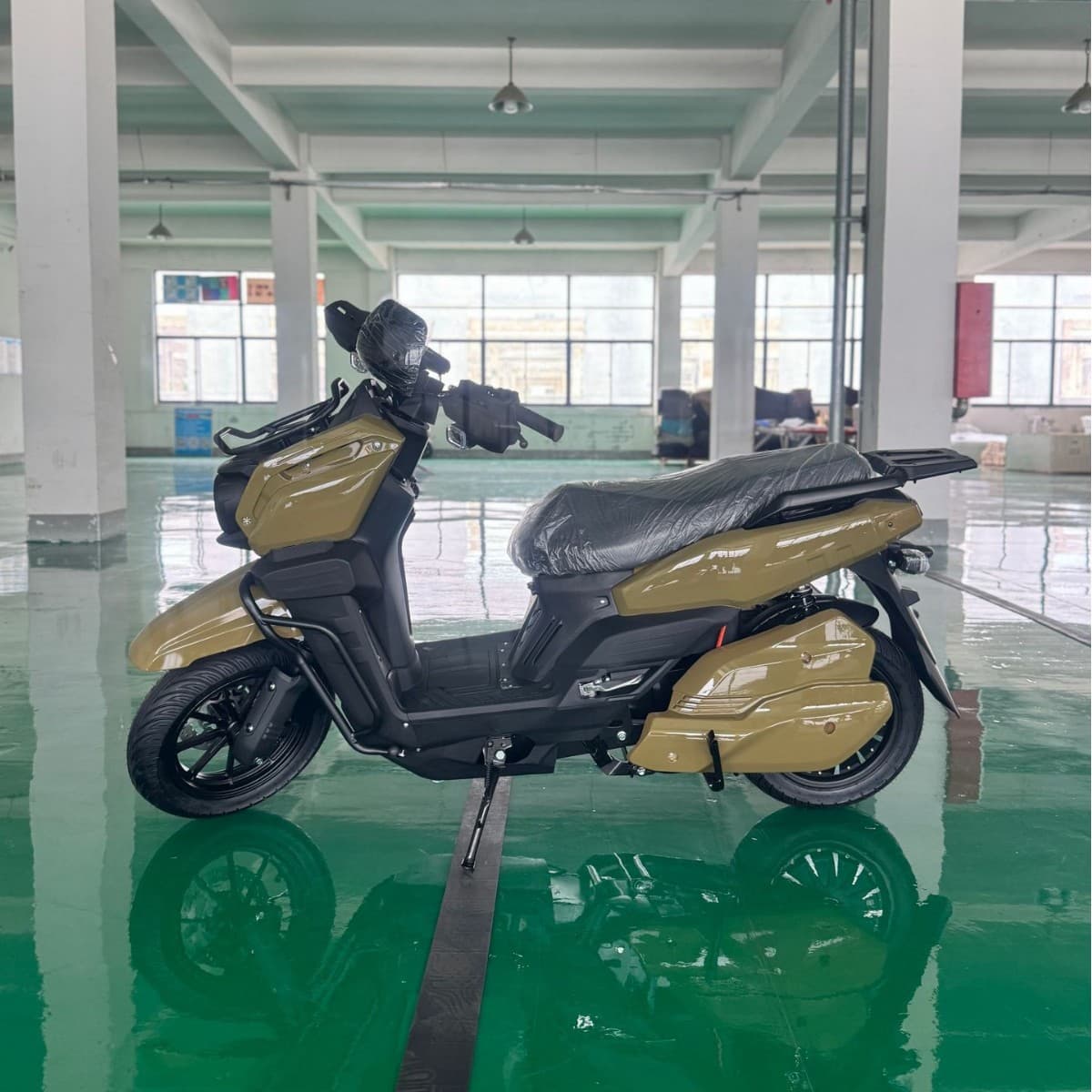 Two-Wheel Electric Scooter Motorcycle Export Tank High-Speed Electric Motorcycle Electric Scooter TK High Power