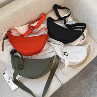 Nylon Crossbody Bag Women 2024 New Trendy Dumpling Bag Lightweight Small Shoulder Bag Underarm Bag Versatile Single Shoulder Canvas Bag