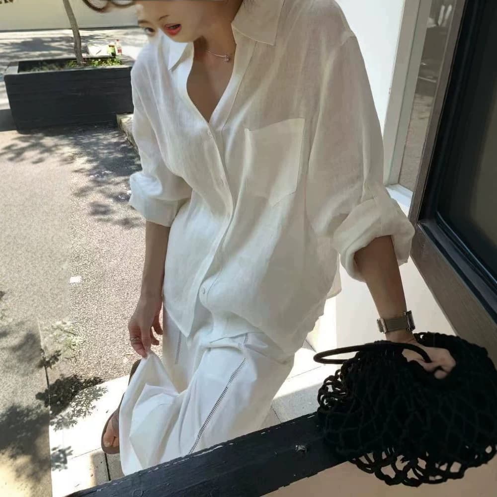 White Linen Old Money Style Shirt for Women Summer Loose Relaxed Cardigan Long Sleeve Sun Protection Cotton Linen Top Thin