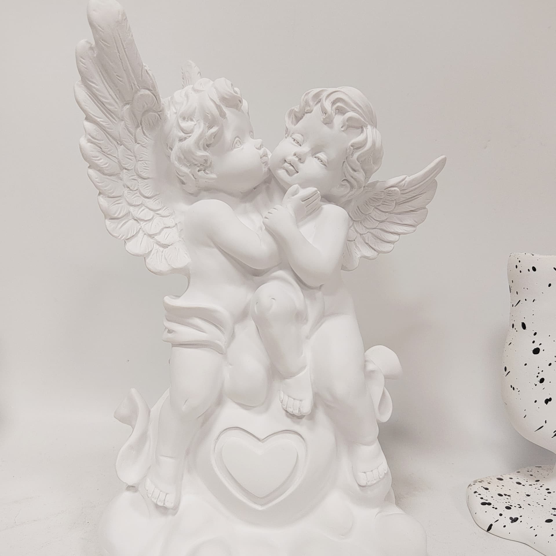 Nordic Little Angel Photo Prop Wedding Decoration High-Quality Resin Plaster-Like Statue Cute Wings