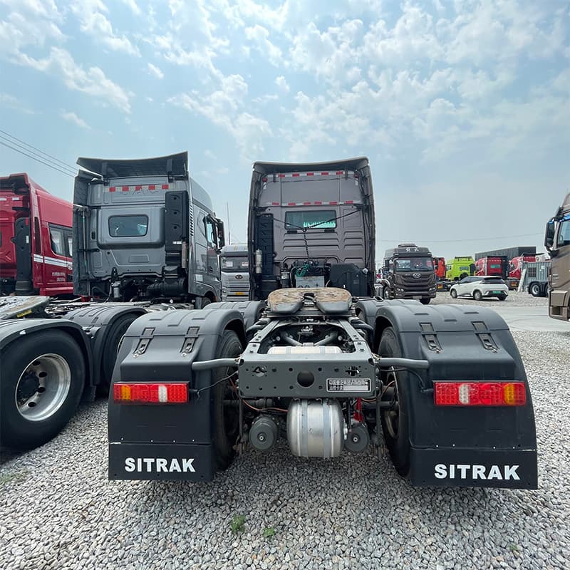 Used 10-wheel cargo truck cab for sale, also a 380hp tractor-truck.