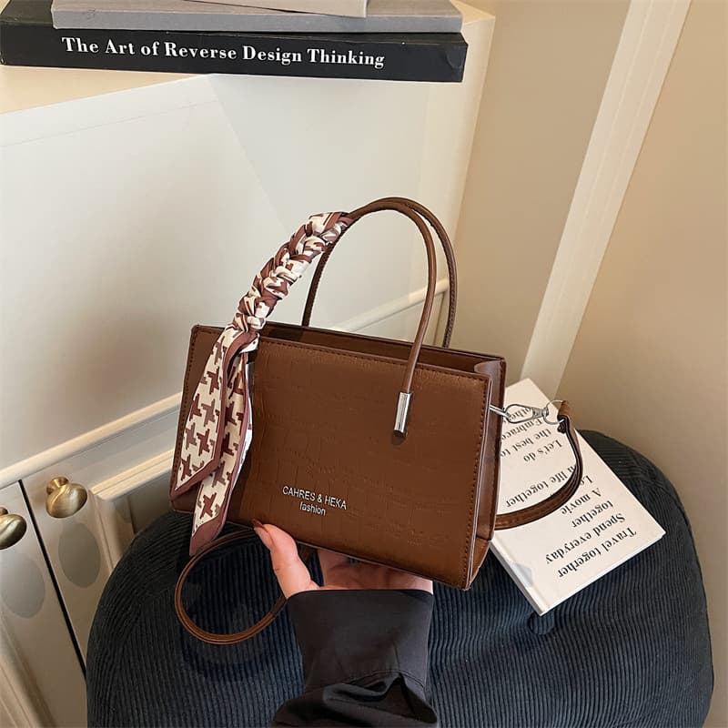 Cross-border embossed crocodile pattern simple women's 2026 stylish silk scarf, new spring and summer fashion handbag, crossbody, and shoulder bag