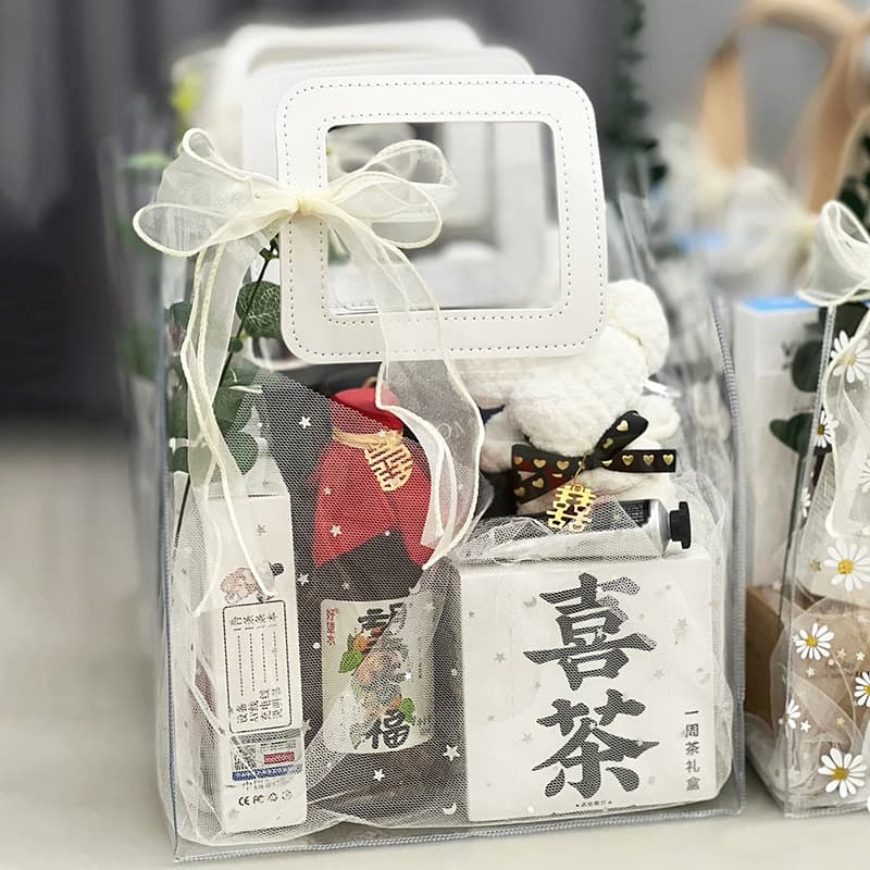 Ins Influencer Transparent Gift Bag Premium Wedding Birthday Favor Tote PVC Mid-Autumn Festival Gift Bag