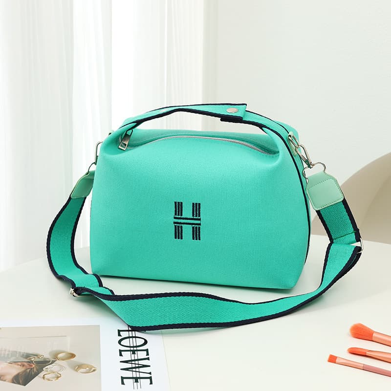 2022 New Korean Style Single Shoulder Artistic Crossbody Bag Ins Women's Bag Solid Color Canvas Bag Large Capacity Simple Makeup Bag