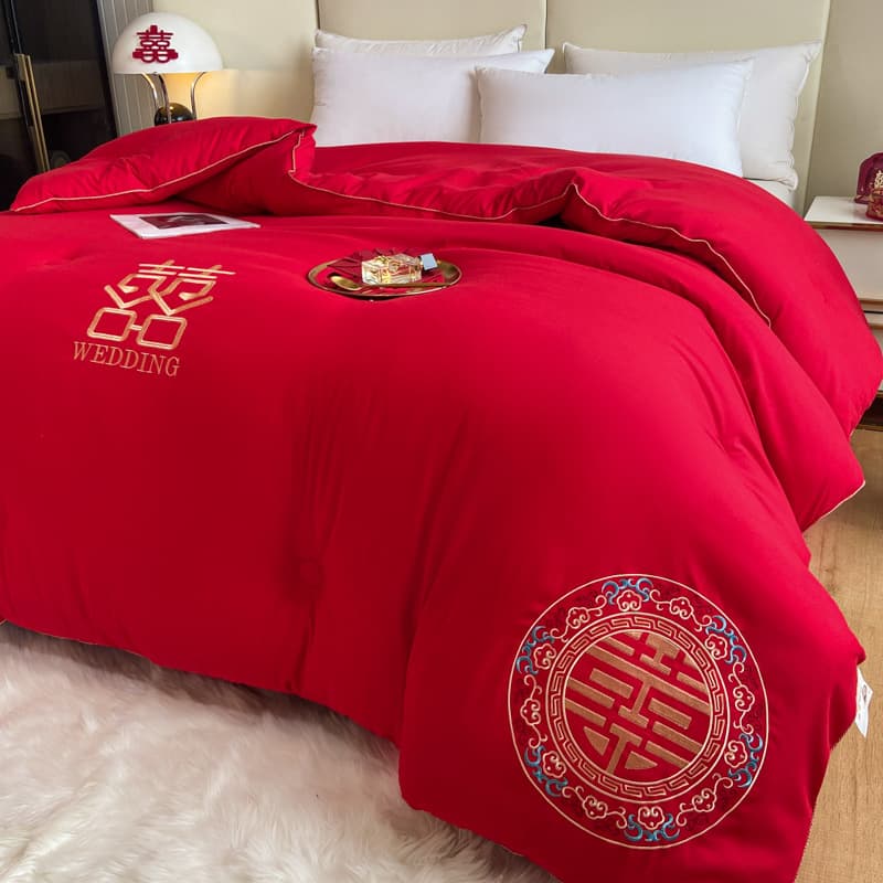 Chinese-style wedding four-piece set, bright red, festive, pure cotton duvet cover, wedding quilt, six-piece bedding set as part of the dowry.