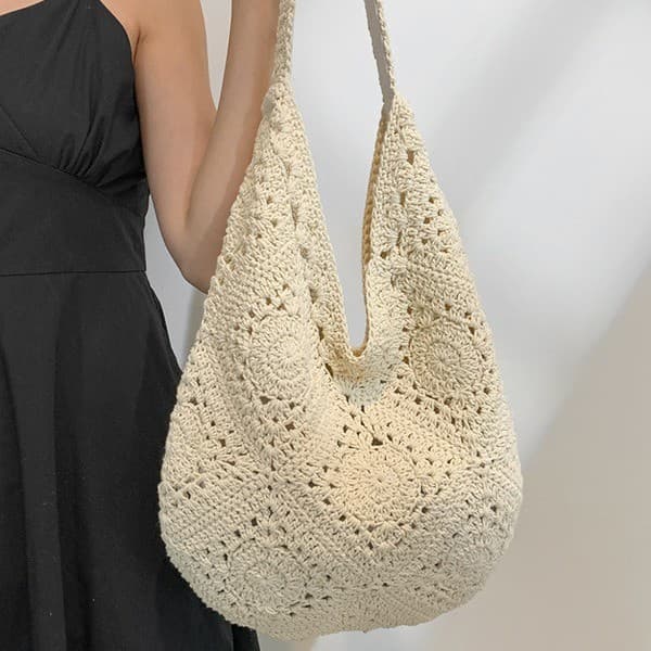 Woven bag hollow flower women's bag straw woven bag holiday shoulder bag beach crossbody bag cross-border wholesale new style