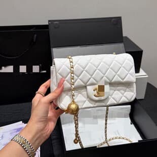 Designer Bag 2024 New Trendy Fashion Shoulder Bag Small Fragrance Style Diamond Quilted Chain Gold Ball Square Flap Genuine Leather Women's Bag