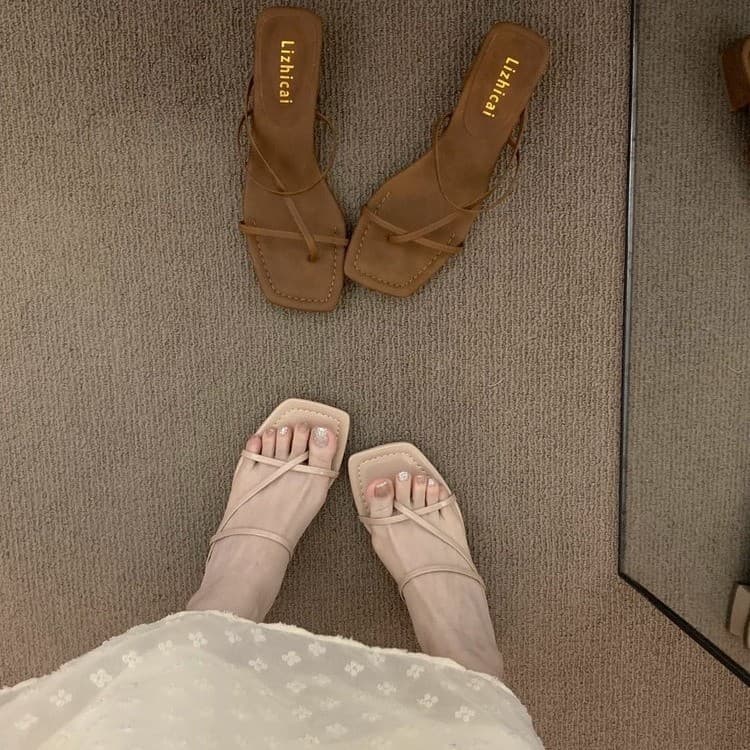Designer Chunky Heel Toe-Clip Slippers for Women Outdoor Wear 2026 Summer New Versatile French Style with Dress Breathable Casual Sandals